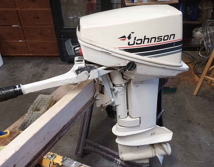 how to clean carburetor on johnson outboard